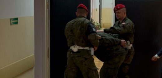 Żołnierz strzelał do auta, którym jechał ojciec z 13-letnią córką. Jest decyzja sądu