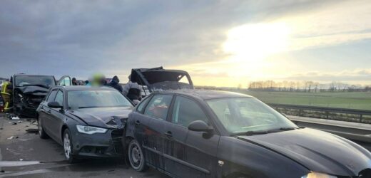 Karambol na A4. Pod Wrocławiem zderzyło się pięć samochodów