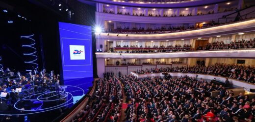 Szef węgierskiego MSZ o decyzji Sikorskiego: Żałosna i dziecinna