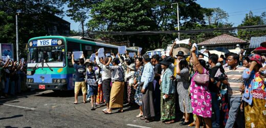 Tysiące więźniów na wolności. Wojskowa junta ma gest