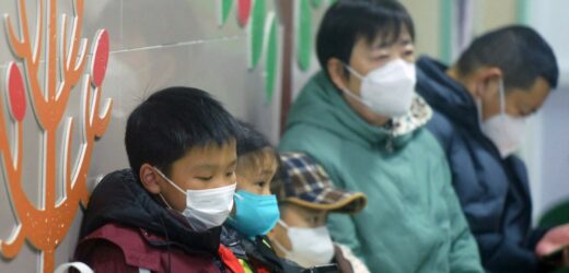 Szaleje w Chinach, są pierwsze przypadki w Europie. Co wiadomo o wirusie hMPV?