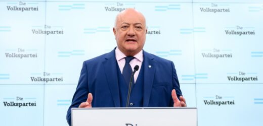 Austria: Ludowcy siadają do stołu negocjacyjnego z Kicklem