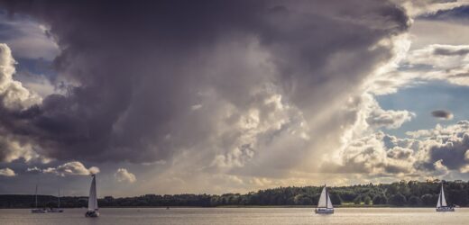 Umorzono śledztwa w sprawie zatonięcia dwóch jachtów na Mazurach