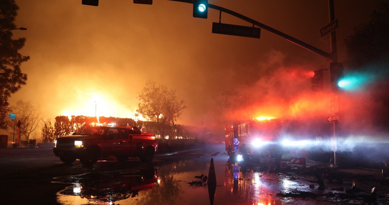 Los Angeles w ogniu. Godzina policyjna, tysiące domów spalonych