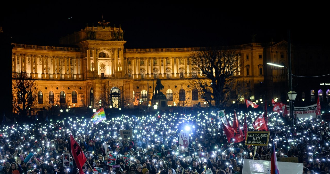 Wielotysięczny protest na ulicach Wiednia. „Alarm dla Republiki”