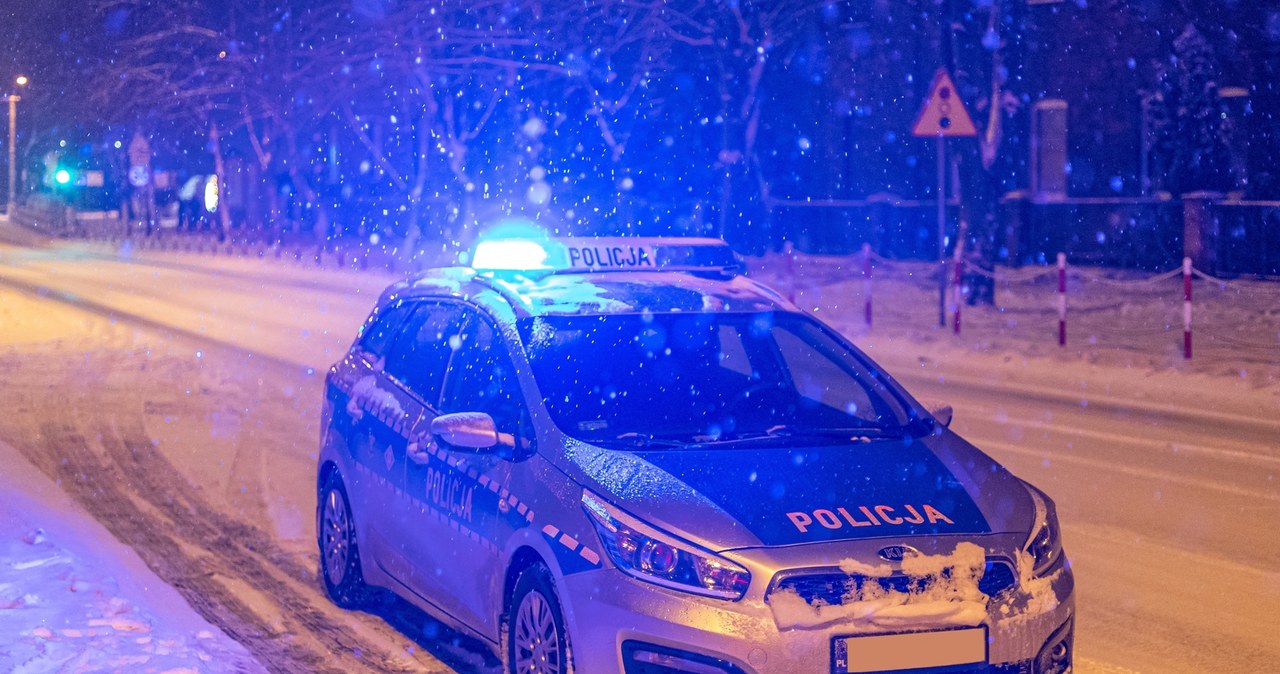 Fatalne warunki na drogach. Seria poważnych wypadków w Małopolsce