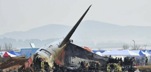 W katastrofie samolotu zginęło 179 osób. Co zarejestrowały czarne skrzynki?
