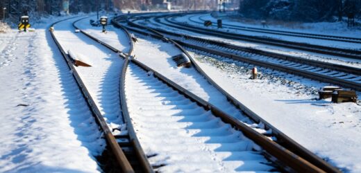 Maszynista zmarł za sterami. Pociągiem podróżowała ponad setka pasażerów