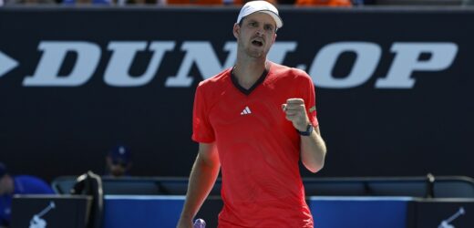 Hubert Hurkacz awansował do drugiej rundy Australian Open