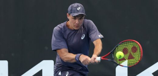Kamil Majchrzak za burtą Australian Open. Przegrał z Hiszpanem