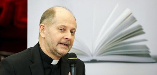 Rzecznik Episkopatu komentuje zapowiedź szefowej MEN ws. edukacji zdrowotnej