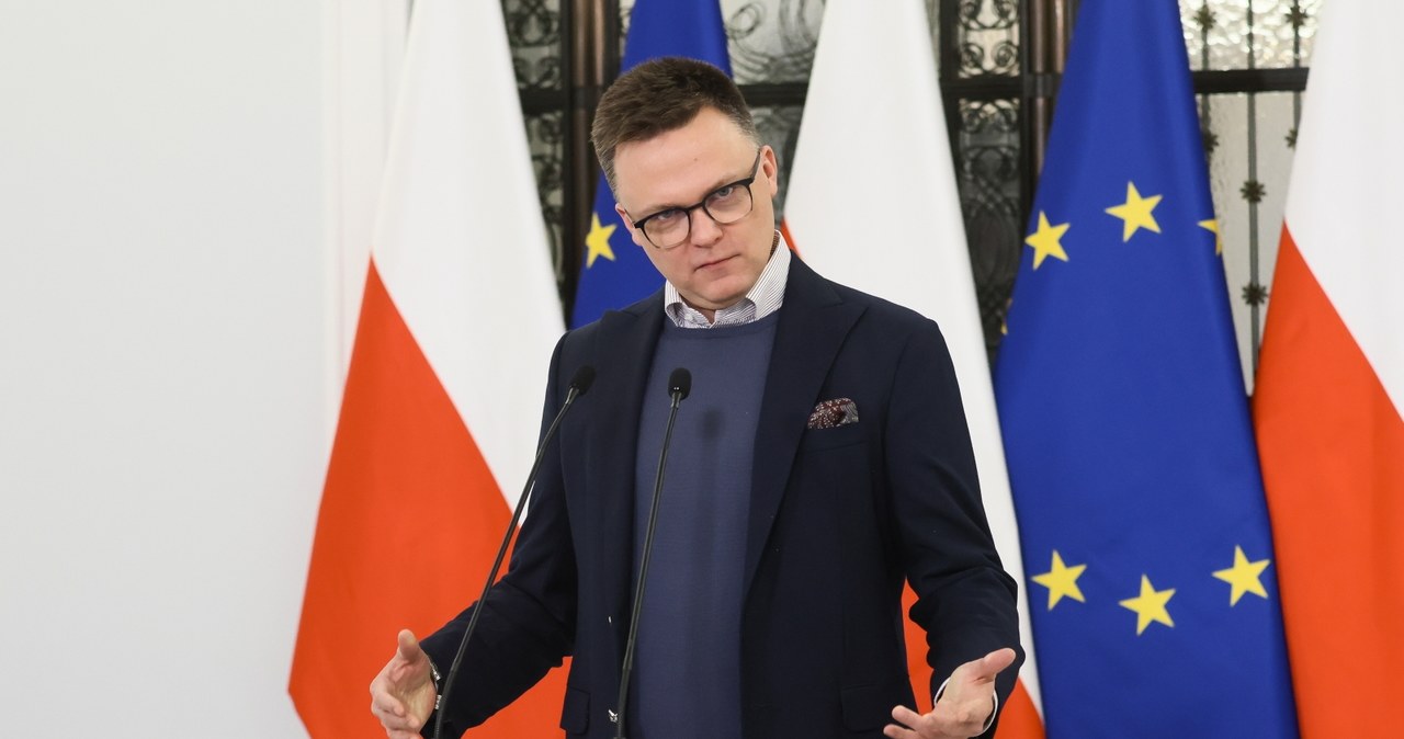 Hołownia chce utrudnić ewentualne wyjście Polski z UE