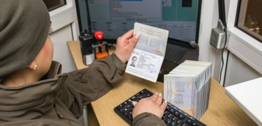 Ukraińcy w Polsce otrzymają zaległe dokumenty tożsamości