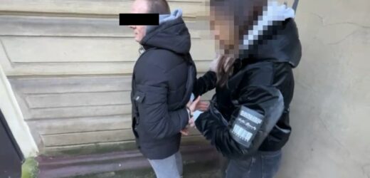 Włam do kościelnego kiosku. 34-latek ukradł opłatek i 30 zł