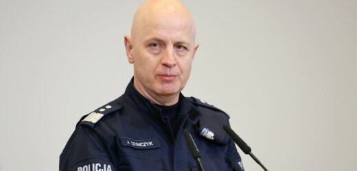 Jedno ze śledztw ws. eksplozji granatnika w KGP zawieszone