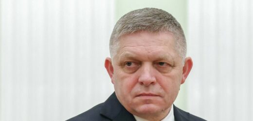 Premier Słowacji twierdzi, że opozycja przygotowuje zamach stanu. Grozi też Ukrainie