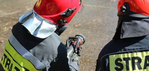 Pożar w bloku w Tarnowie. Ewakuowano 15 osób