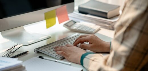 Miały wprowadzić administrację publiczną w XXI wiek. Problem z e-Doręczeniami