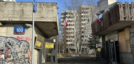 Warszawa przejmuje „Szpiegowo”. Fatalny stan budynku [ZDJĘCIA]