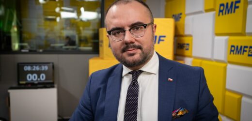 Jabłoński: Domański nie wypłaci pieniędzy, bo boi się Tuska