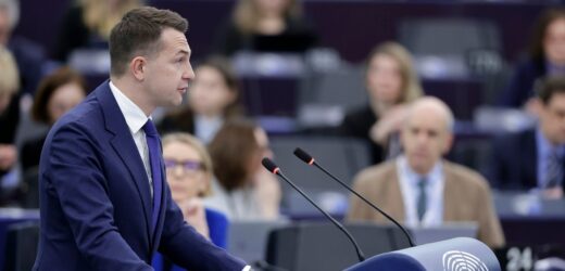 „Dwóch Donaldów się nie lubi”. Burzliwa debata na temat Trumpa w PE