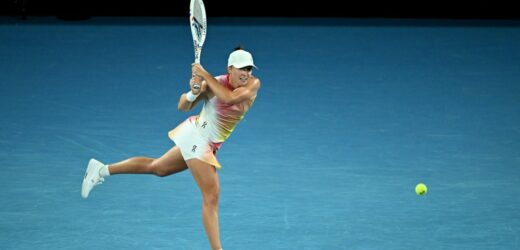 Świątek walczy o finał Australian Open
