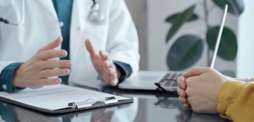 Lekarze chcą walki ze znachorami i szarlatanami. Apelują do Tuska