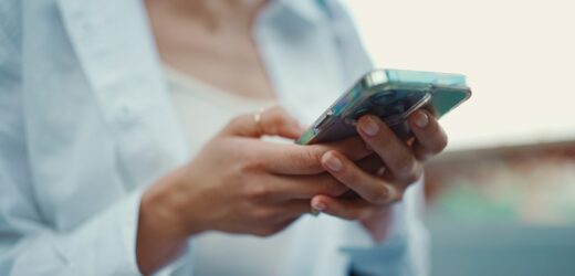 Sprawy ze skarbówką załatwisz przez smartfona. MF udostępniło nową aplikację