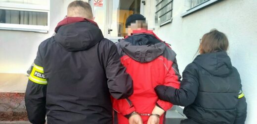 65-latek przewiózł pocisk artyleryjski autem i zostawił pod dyskoteką