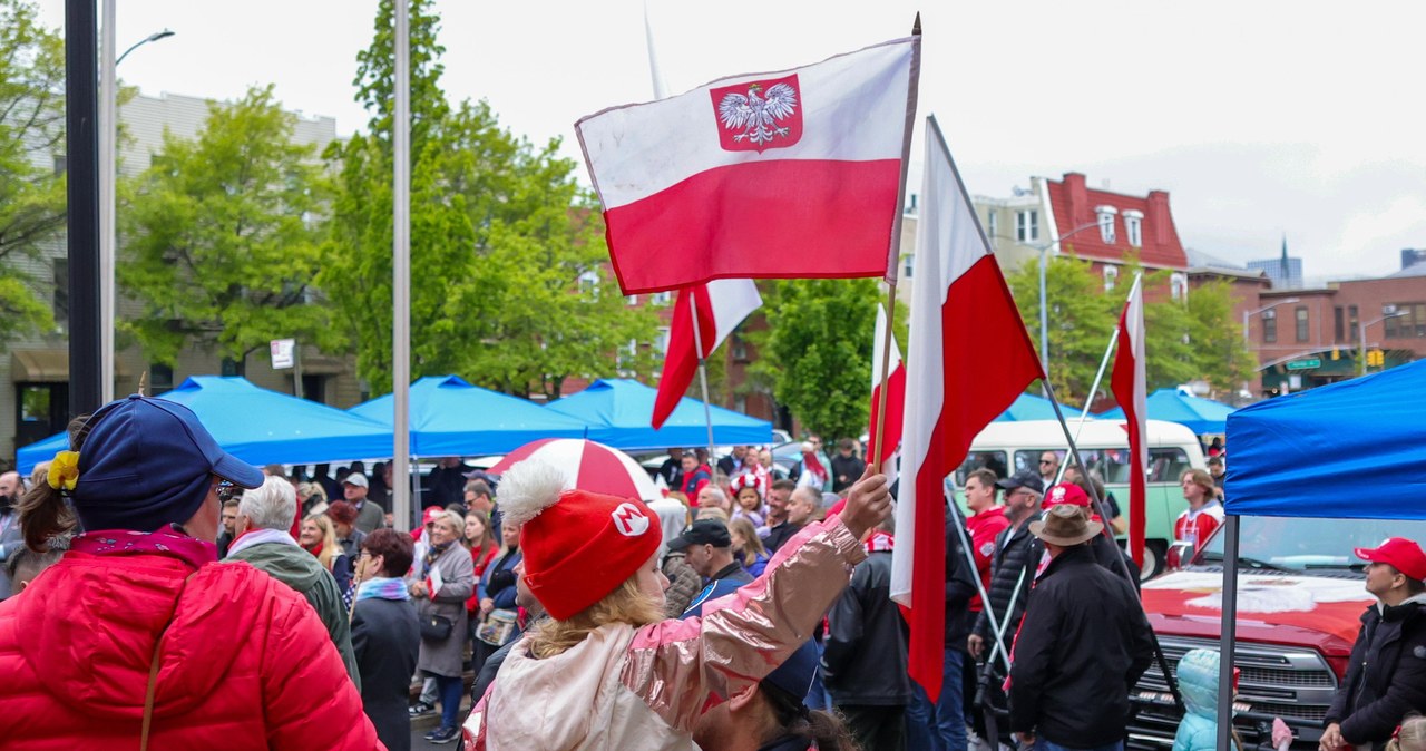 Deportacja Polaków nielegalnie przebywających w USA? Są wyniki sondażu