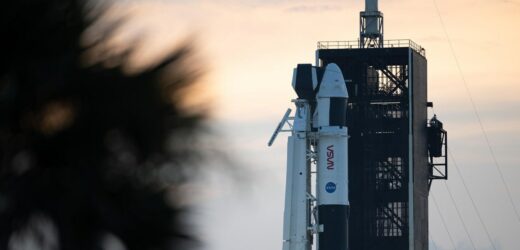 Elon Musk opóźni lot polskiego astronauty w Kosmos?