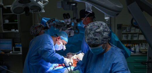 Amputacja i rekonstrukcja piersi. Pierwsza taka operacja w Polsce i Europie