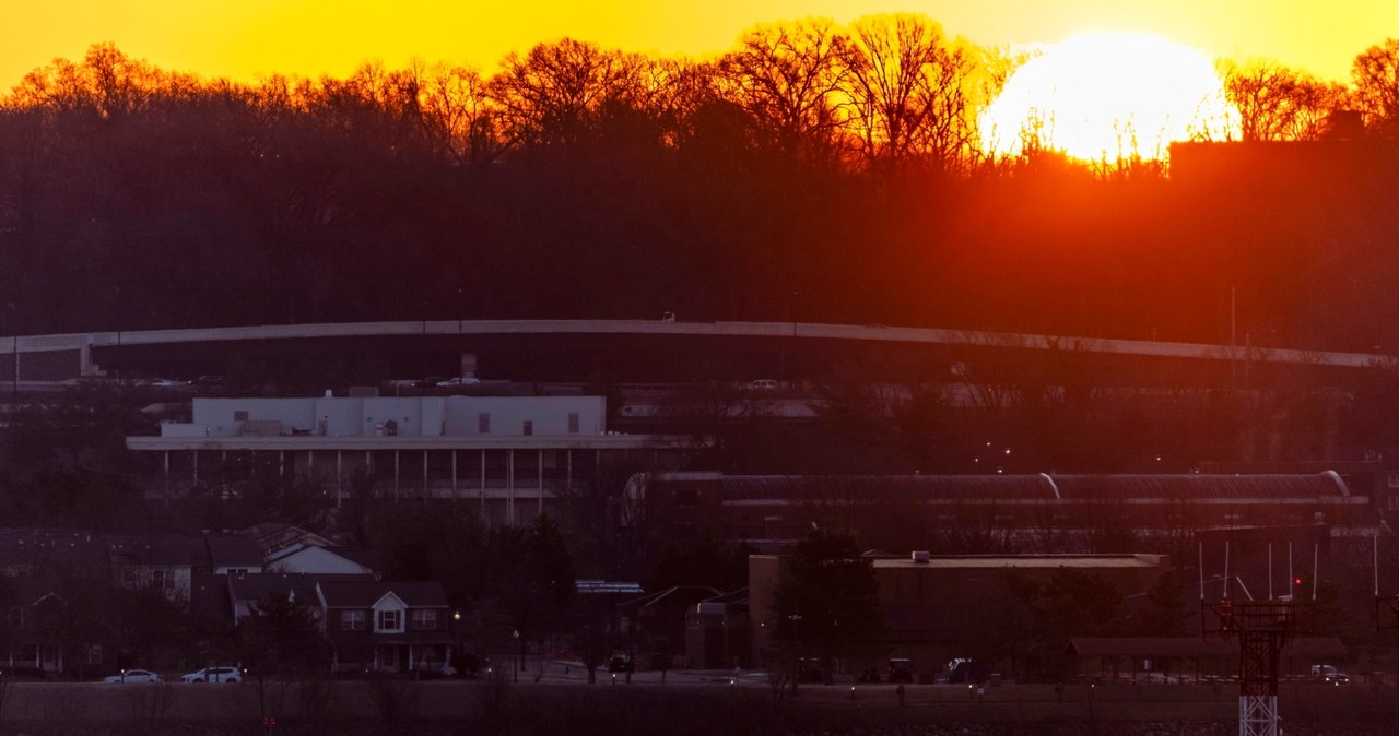 Katastrofa samolotu w Waszyngtonie. Płk Zięć o przyczynach tragedii