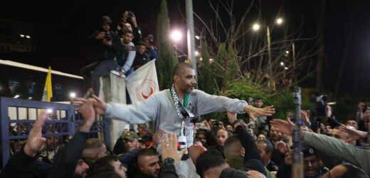 ​Izrael wypuścił z więzień 110 Palestyńczyków. Najmłodszy ma 15 lat