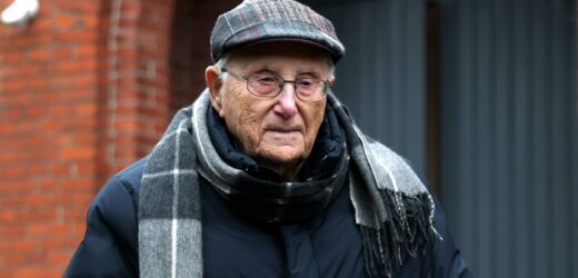 99-letni ocalały z Holokaustu oddaje order. „Jestem zszokowany”