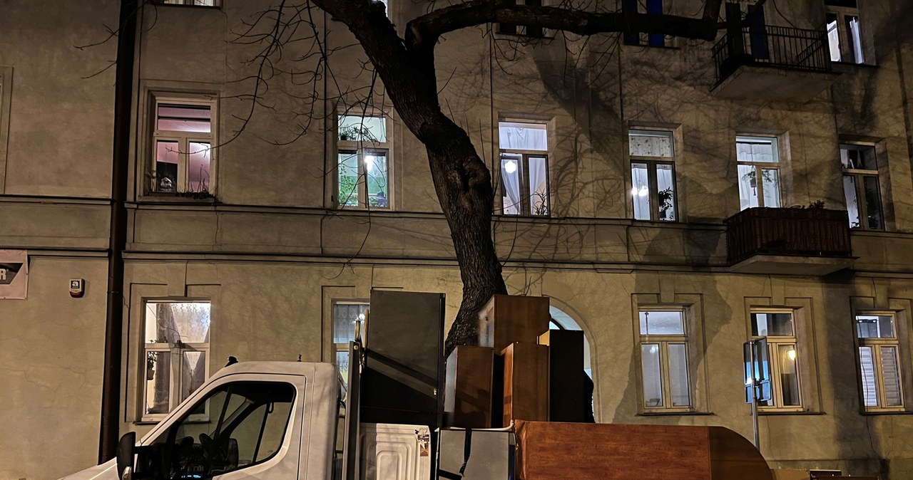 „Całą noc się pakowałam”. Mieszkańców lubelskiej kamienicy czeka przeprowadzka
