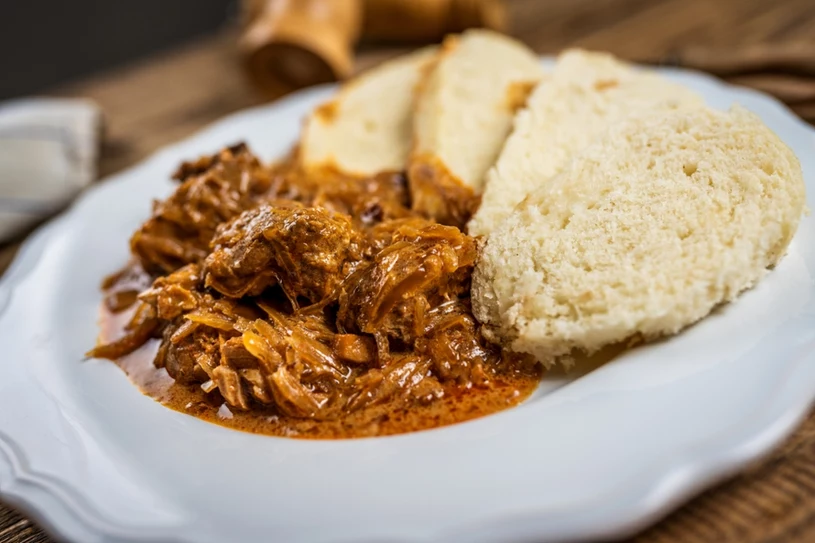 Bije na głowę nawet polski bigos. Gulasz segedyński robi furorę