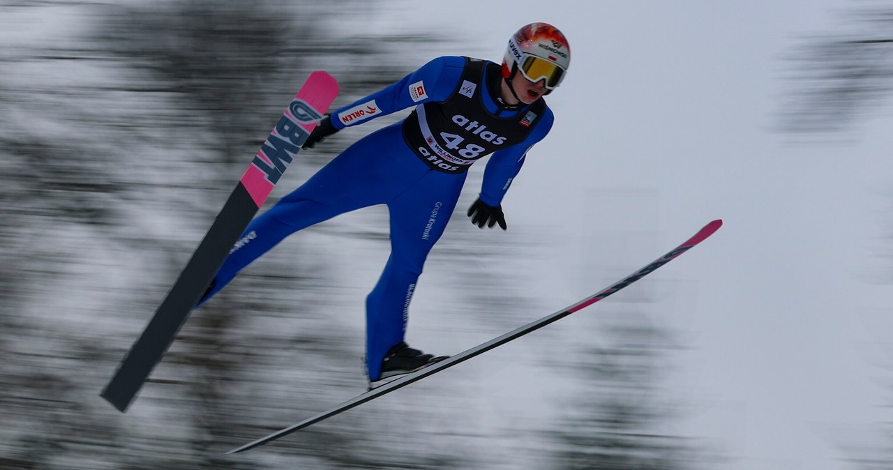 Norwescy skoczkowie wygrali konkurs mikstów w Willingen. Polacy daleko