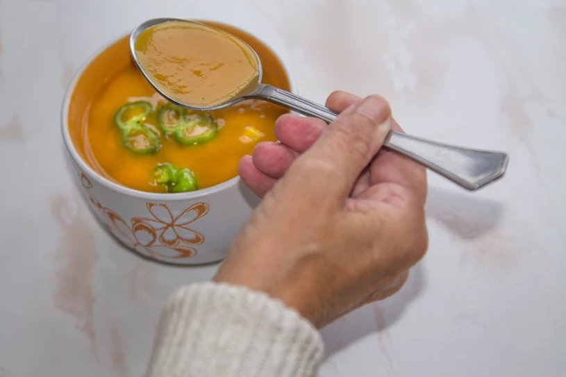 Czarna piątka dla tętnic. Podnoszą cholesterol i tworzą tłuszczowe złogi