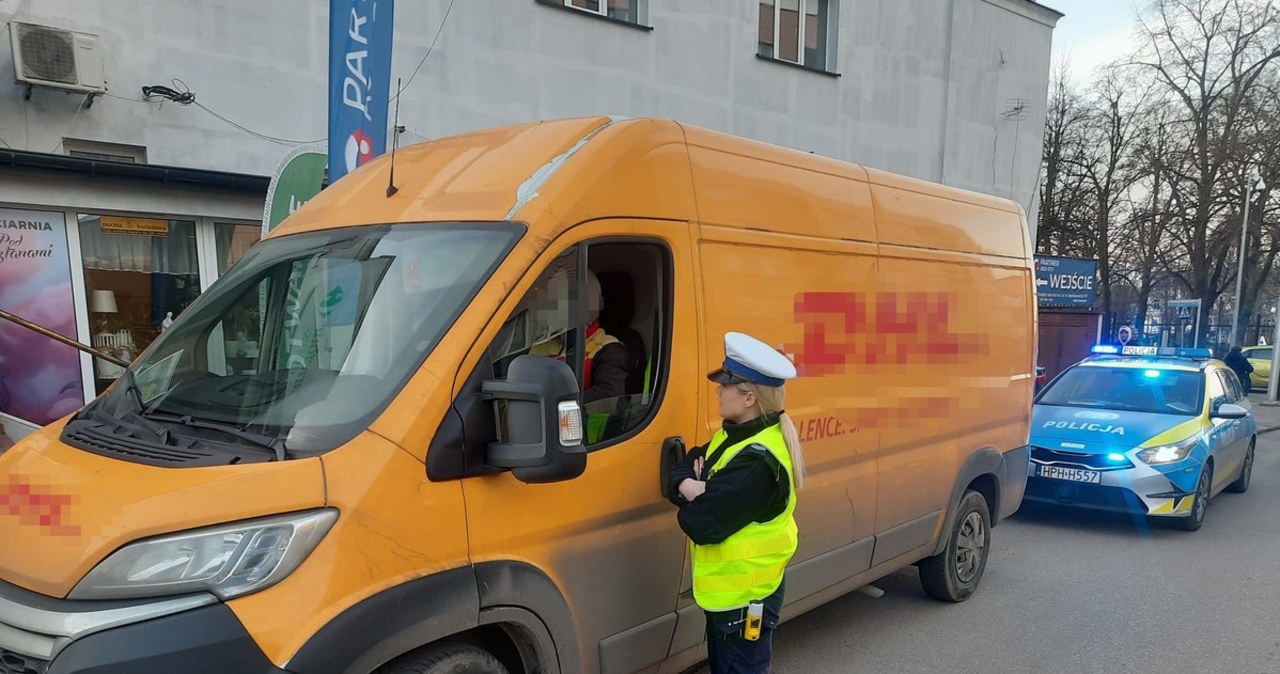 Kurierzy po alkoholu i narkotykach. 11 osób w rękach policji