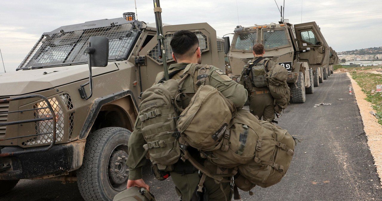 Napastnik otworzył ogień do izraelskich żołnierzy. Są ranni