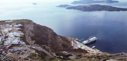 Chaos w porcie, 9 tys. ewakuowanych. Trwa akcja na Santorini