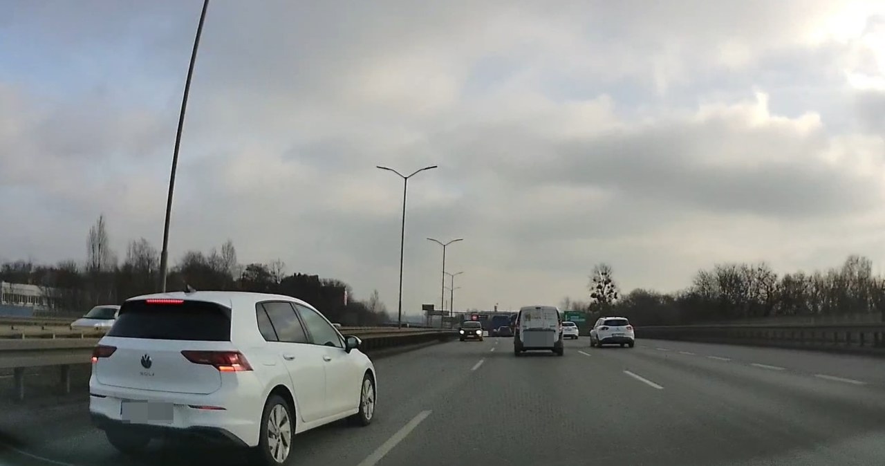 75-latek jechał pod prąd Drogową Trasą Średnicową