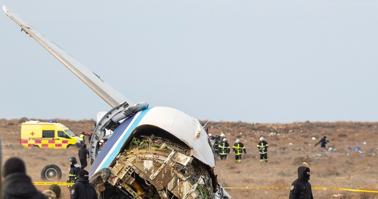 Katastrofa samolotu w Kazachstanie. „Obiekty zewnętrzne” uszkodziły maszynę?
