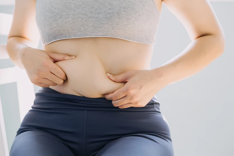 Szczupłe nogi i ręce, ale odstający brzuch? To może być silny stres