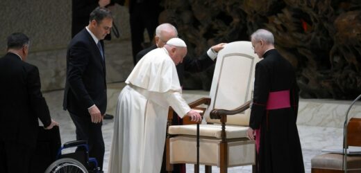 Papież Franciszek chory. Nie odczytał tekstu katechezy