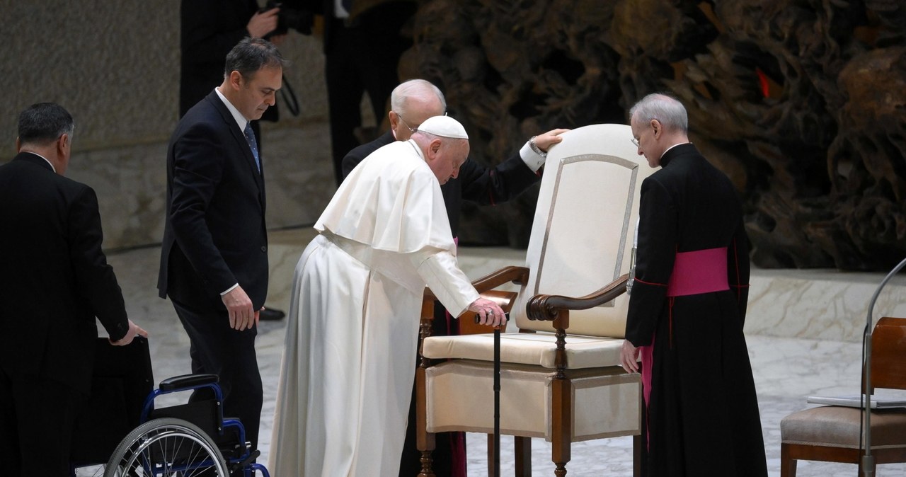 Papież Franciszek chory. Nie odczytał tekstu katechezy