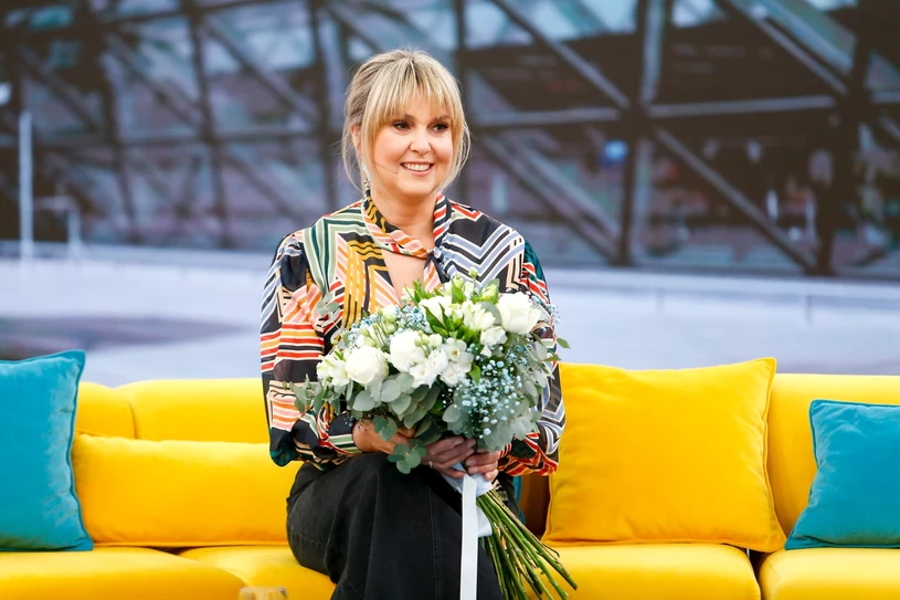 Ewa Wachowicz zadała szyku. Bluzka przypadnie do gustu paniom 50 plus