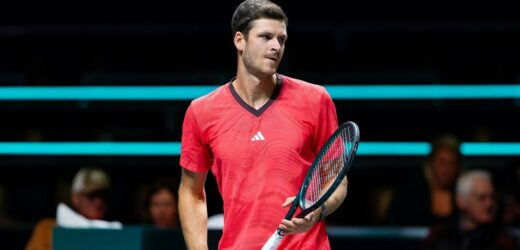 Rywal skreczował. Hubert Hurkacz w ćwierćfinale turnieju w Rotterdamie