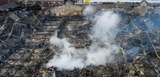 Pożar w Gdańsku ugaszony. Na pogorzelisko wkraczają policjanci